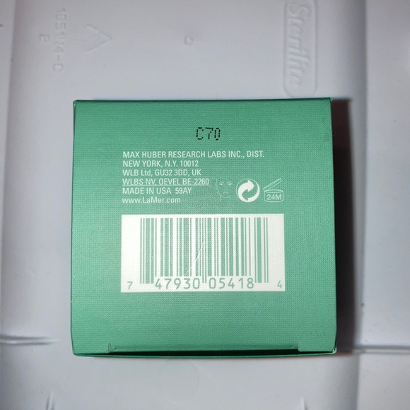 La Mer Moisturizing Soft Cream - Picture 2 of 2